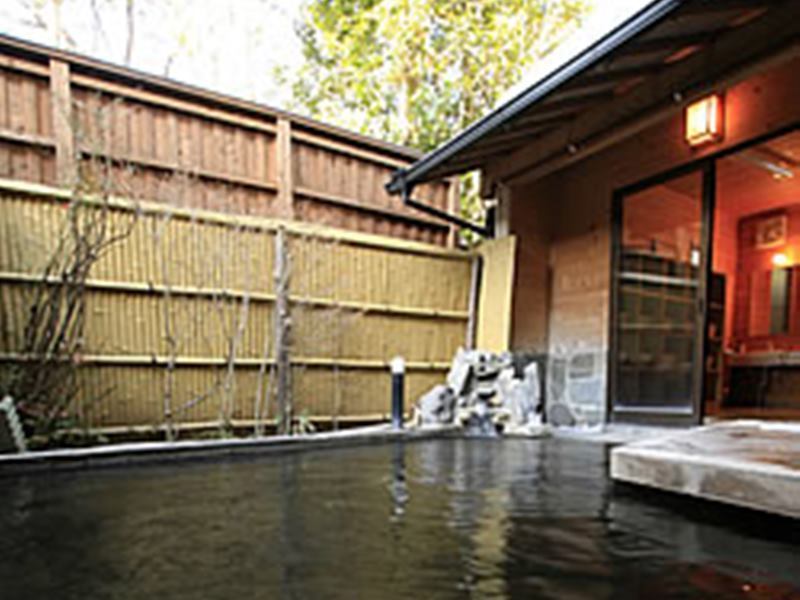 Отель Enokiya Ryokan Юфу Экстерьер фото